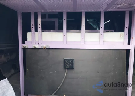 2007 Ford E-250 Commercial/Recreational z USA, uszkodzony, nr VIN 1FTNE24L37DA27798